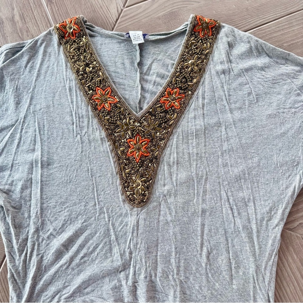 Ludi Gray Dolman Sleeve Oversized Embellished V-Neck Top - Size XS 🌟 - Picture 3 of 9